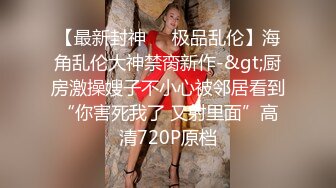 小伙爆操老阿姨 身材也是没的说 一对大奶子晃的