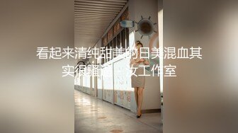 [MP4/ 864M]&nbsp;&nbsp;淫荡新人美少妇！抓起大屌贪婪吸吮！高难度姿势，倒着无毛骚逼抽插，射在嘴里吃精