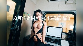 好多人求购的黑GIRL风骚脸性感御姐【冰夏】各种透明情趣露逼露奶骚舞顶胯挑逗 (1)