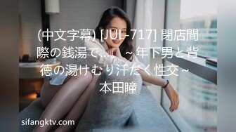 老婆来大姨妈了，只能让她用嘴吸去我的精液