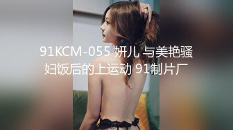 第一次上传，随手拍女友的大肥臀